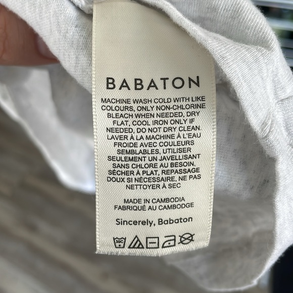 Aritzia Babaton Shoulder Pad Tank - Picture 4 of 5